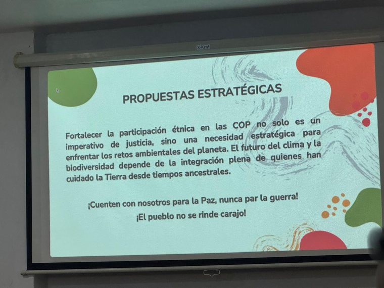 Cartelera con las propuestas estratégicas construidas en el tercer foro territorial de la Alianza.